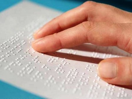 Alle teksten en feestdagen in Braille